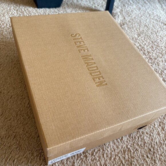 White Satin Bow Heels - Steve Madden - Picture 8 of 11